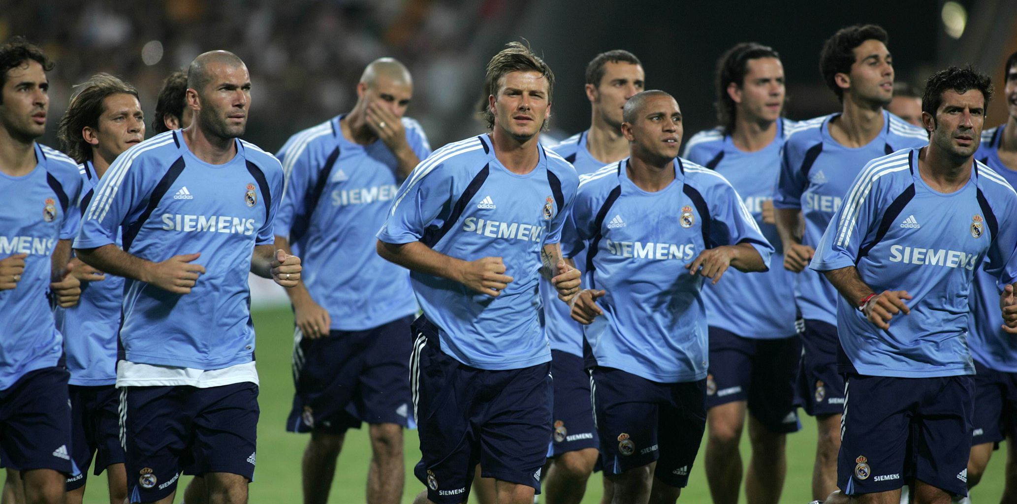 罗马接近拉 罗马接近拉