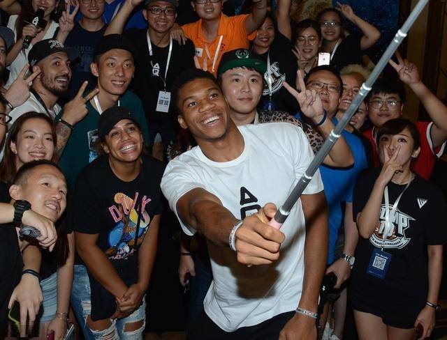 先于身体冲 先于身体冲